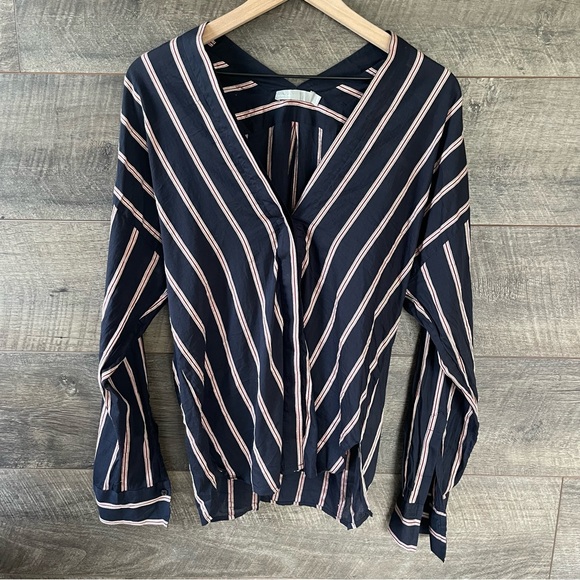 Vince Textured Striped Long-Sleeve Blouse Large - Picture 5 of 7